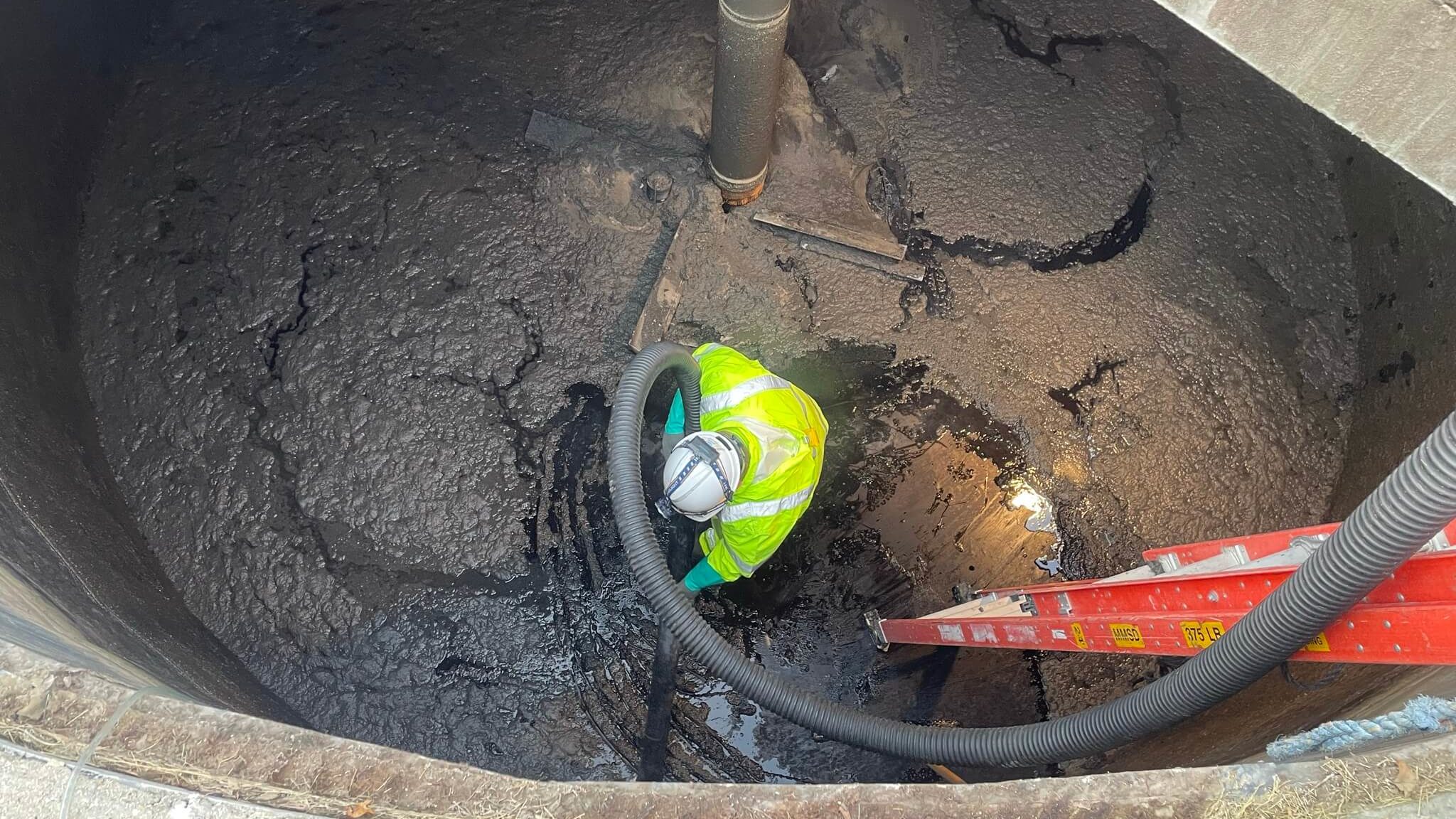 Using the vacuum excavator in Grit Basin 2.